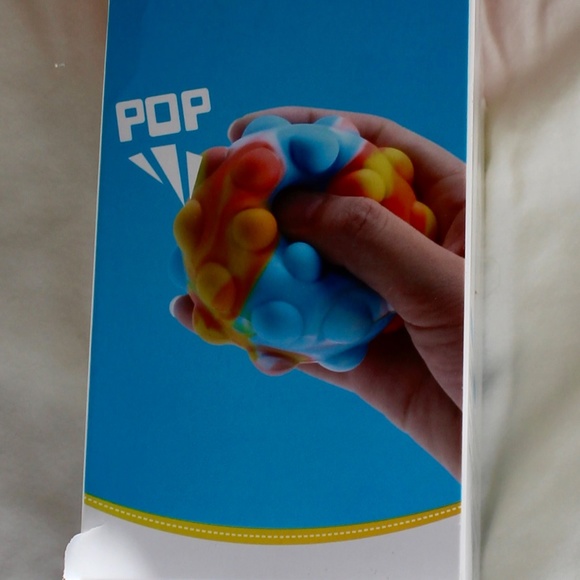 Pop Ball It Fidget Toys 4 PCS, 3D Squeeze Pop Ball Its Fidget Toy Bath Toys - Picture 5 of 7